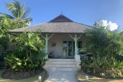 Image de Luxury 2 bed villa close to beach.