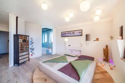 Image de Plat Belvedere avec vue sur les montagnes, piscine partagée et Wi-Fi.