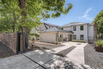 Image de Luxury Rental Home - steps off SoCo!