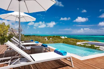 Image de Modern, stunning north shore ocean views - Blue Turtle Villa in Turks & Caicos