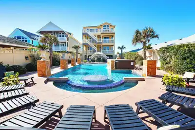 Image de Oceanfront, 18 BRs, Elev, Theater, Rec Room, Poolside Bar, Luxury, Ep204, Grande Ritz Carolina
