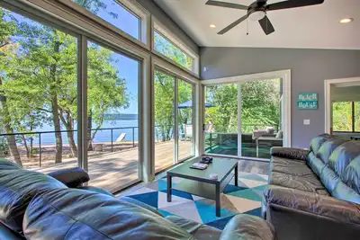 Image de Hot Tub & Dock: Beachfront Oasis in Stockholm!