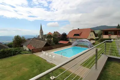 Image de Appartement dans un endroit calme avec piscine