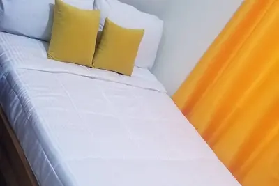 Cozy studio, 10min walk t nature park 5 min to beach, discounted prices in nyali