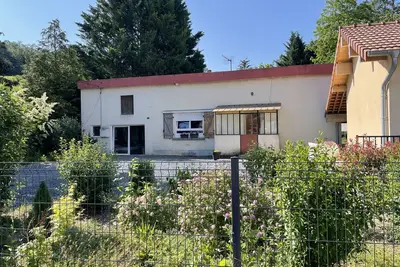 Image de Chaleureuse maison avec jardin clôturé - 6 couchages - Dieue