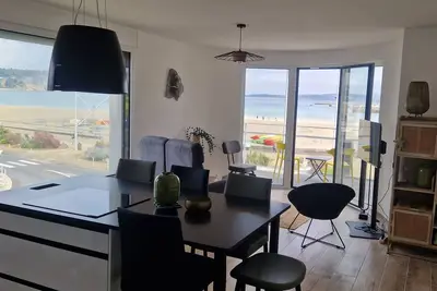 Image de Superbe appartement, Pleine Vue Mer, 50 m de la plage