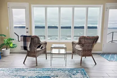 Image de Beautiful Whidbey Island Waterfront 2 Bedroom, 2 Bath home, Sleeps 6