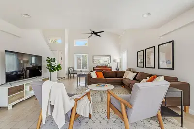 Image de Amazing Gilbert Home By Freestone Park W/ Bbq, Fire Pit, and bicycle’s