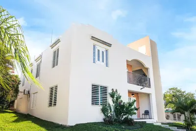 Image de \"Experience Coastal Living at Colinas del Atlantico, : Perfect Vacation Retreat! \"