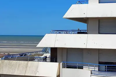 Studio 4 pers. - Parking Ascenseur Balcon à 3 min de la plage et des commerces!