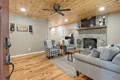 Image de Modern, comfortable, family retreat