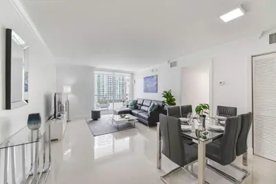 Image de Private High Rise 3 Bedroom Condo in Brickell