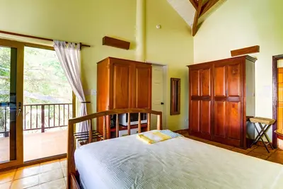 Image de Vue mer-Appartement-Salle de bain et douche