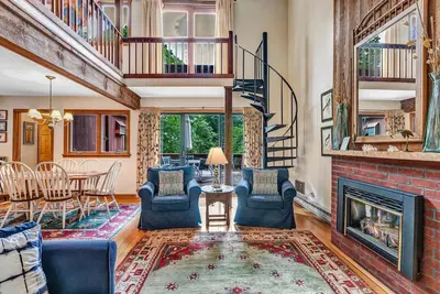 Image de Ski-in/out, Gorgeous Mtn Views! | Kingswood 12a