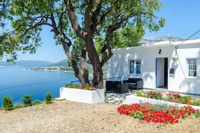 Image de Maison Deja Blue (82301-K1) - Orebic