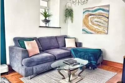 Image de Cosy 3-bed home in Bridgend market town. Great for shopping trips, family weekends & work stays.