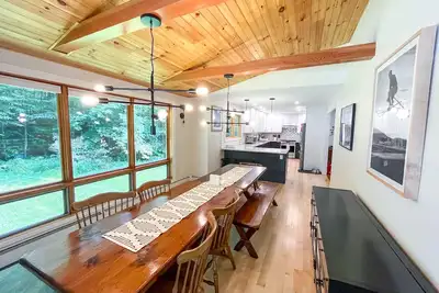 Image de Traditional Vermont Ski Lodge minutes from Mad River Glen and Sugarbush