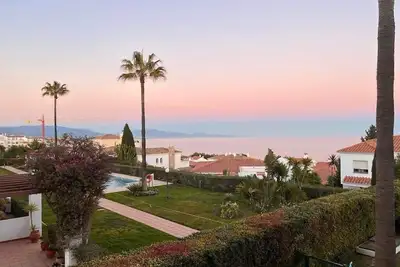 Image de Appartement rénové vue incroyable sur mer et piscine proche plage