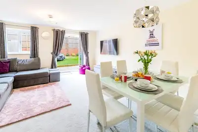 Image de Stylish modern two bedroom home in Shrewsbury - Pass the Keys