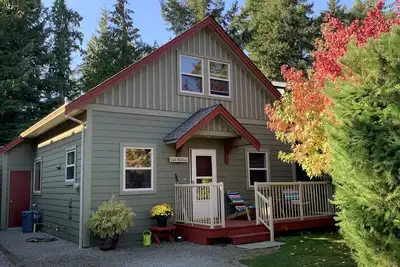 Image de Fully-equipped near Rathtrevor Beach!