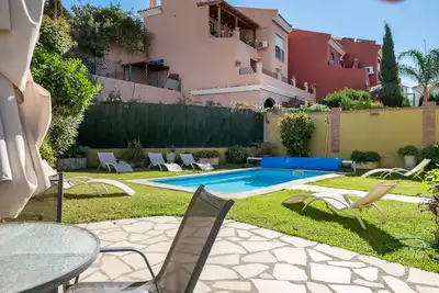 Villa \"Pepa\" avec vue sur la mer, piscine et Wi-Fi.