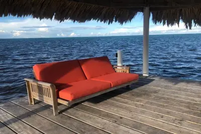Image de The Hidden Blue Point \"La Chakra\" A Stunning Ocean View Cottage.