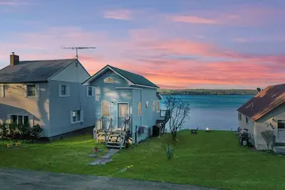 Image de Lakeside Living (Waterfront on Sebec Lake! )