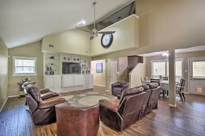 Image de Family Retreat ~ 1 Mi to Hill Country Mile!