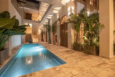 Image de 11 Bedroom Luxury Villa in Old City