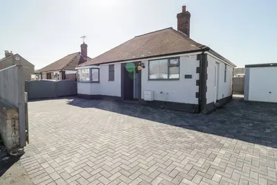 Image de Seaside Retreat, pet friendly, character holiday cottage in Prestatyn