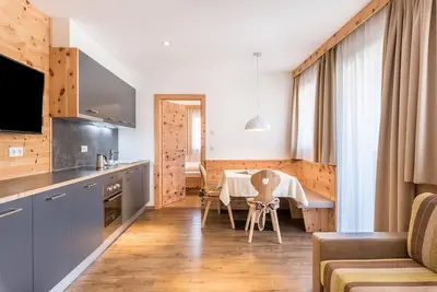 Image de Appartement supérieur \"Marialisa Tulpe\" avec vue sur les montagnes, bain à remous et Wi-Fi