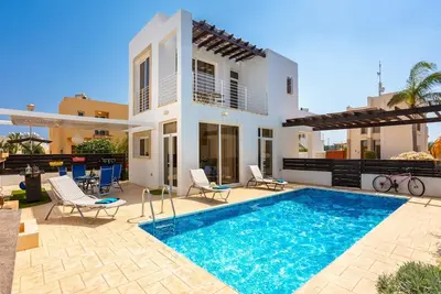 Image de Villa Vitamin Blue - Deux Chambres Villa, Couchages 5