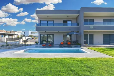 Image de Maison de vacances Peroj pour 1 - 6 personnes avec 2 chambres Ă coucher - Maison de vacances