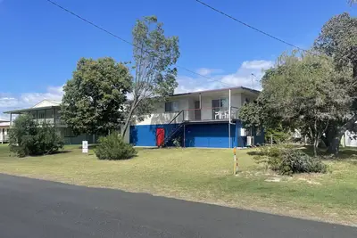 Image de Walk to the beach-3br House-Aircon-Pool table-WiFi-Pet friendly-Ev Charger