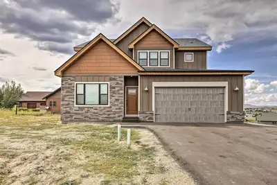 Image de Walk To Golf: Modern Mtn-View Home in Granby