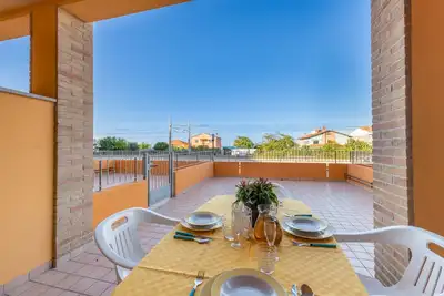 Image de New! Apt 5 min from the sea with Terrace & Parking