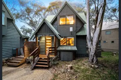 Image de Coch'Y'Bondhu-High Country Cabin