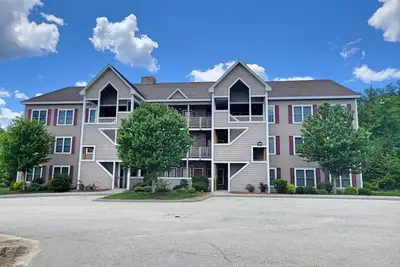 Image de Comfy, Ac/Fp, wood & mountain views, deck, swim club. F1007 by Lrs