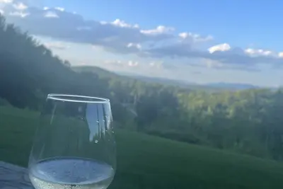 Image de Elegant Chalet Mountain Views