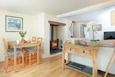 Image de 2 chambres à coucher à Ottery St Mary