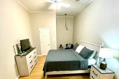 Image de Walking Distance to Downtown Natchitoches / Christmas Lights