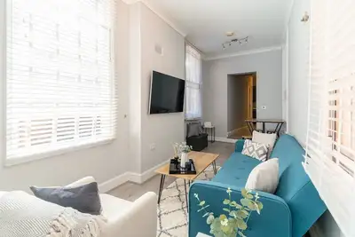 Image de Stunning City Center 2 bed\/2 bath Apt w\/ Free Parking in Lace Market