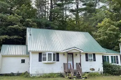 Image de Adirondack Creekside Cottage-Sportmen’s Delight