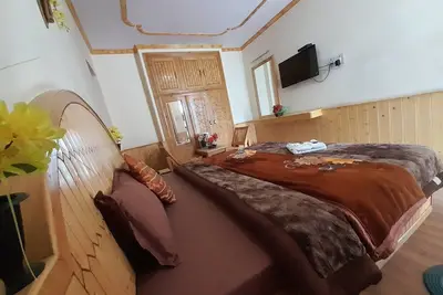 Image de Manali Hotels With Beautiful View & Snow Peak Mountain View