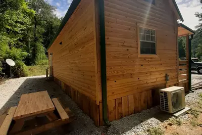 Image de Peaceful cabin in the center of riding country!