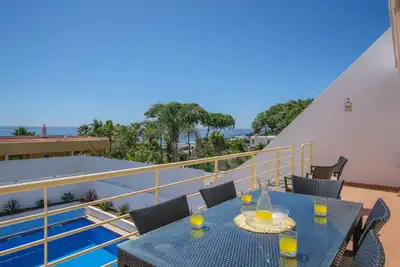 Image de Spacious family villa with private pool and sea views