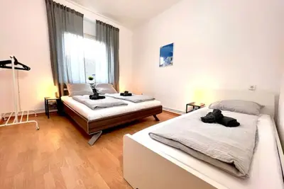 Image de 6 beds with double bed, 4min to the A45, balcony, central Hagen SĂĽd, free parking