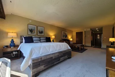 Image de 1 Bedroom Studio Suite In Exclusive Tamarron Resort!