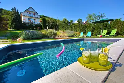 Image de Big garden, pool and wonderful view of the lake Balaton