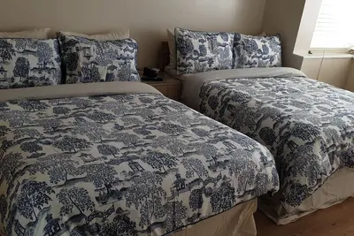 Image de London Luxury 3 Bedroom Apartment 1 min from Redbridge Tube Station